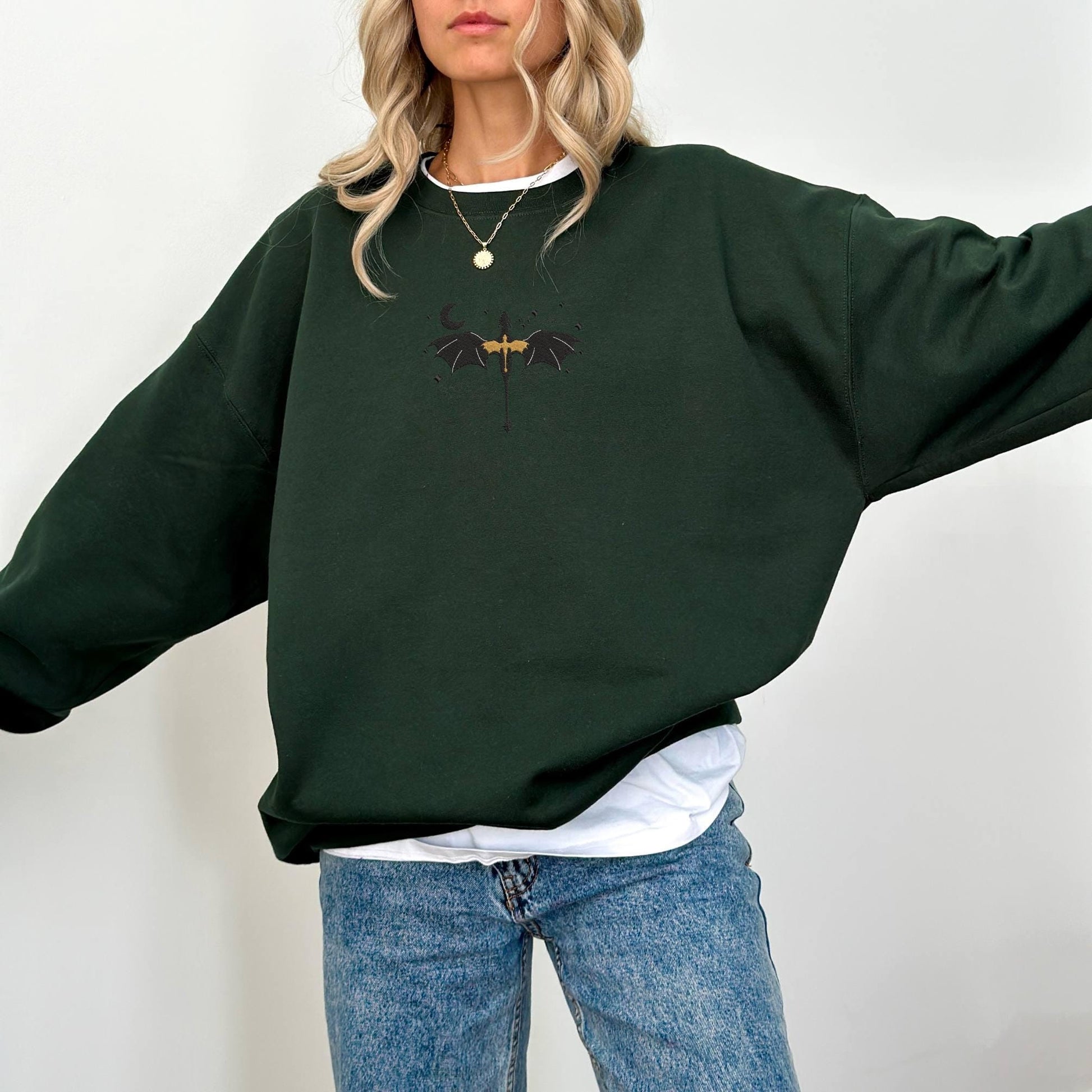 Embroidery Basgiath Sweatshirt, Embroidery Dragon Riders, Fourth Wing Kids Sweatshirt, Embroidery Fantasy Reader, Embroidered Die Or Fly VEMB39