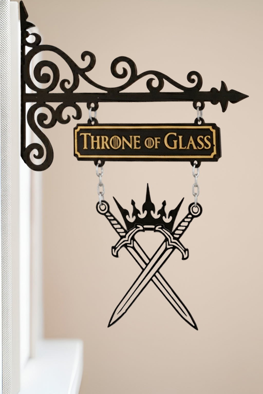 Throne of Glass Book Tavern Sign, Fantasy Sword and Crown Wooden Book Tracker, Bookish Wall Decor, Aelin Inspired Gift for Readers BSVLR30