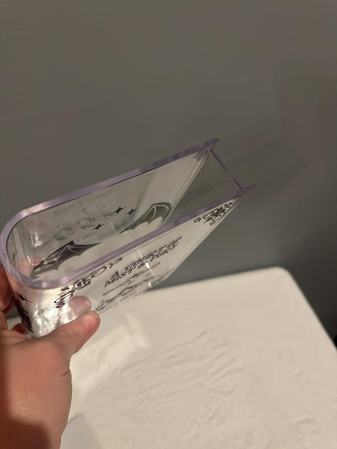 A Court of Mist and Fury Book Vase Acrylic Book Vase, Velaris Acrylic Flower Vase, Book Lover Gift, Gifts For Book Lover, VLRBV10