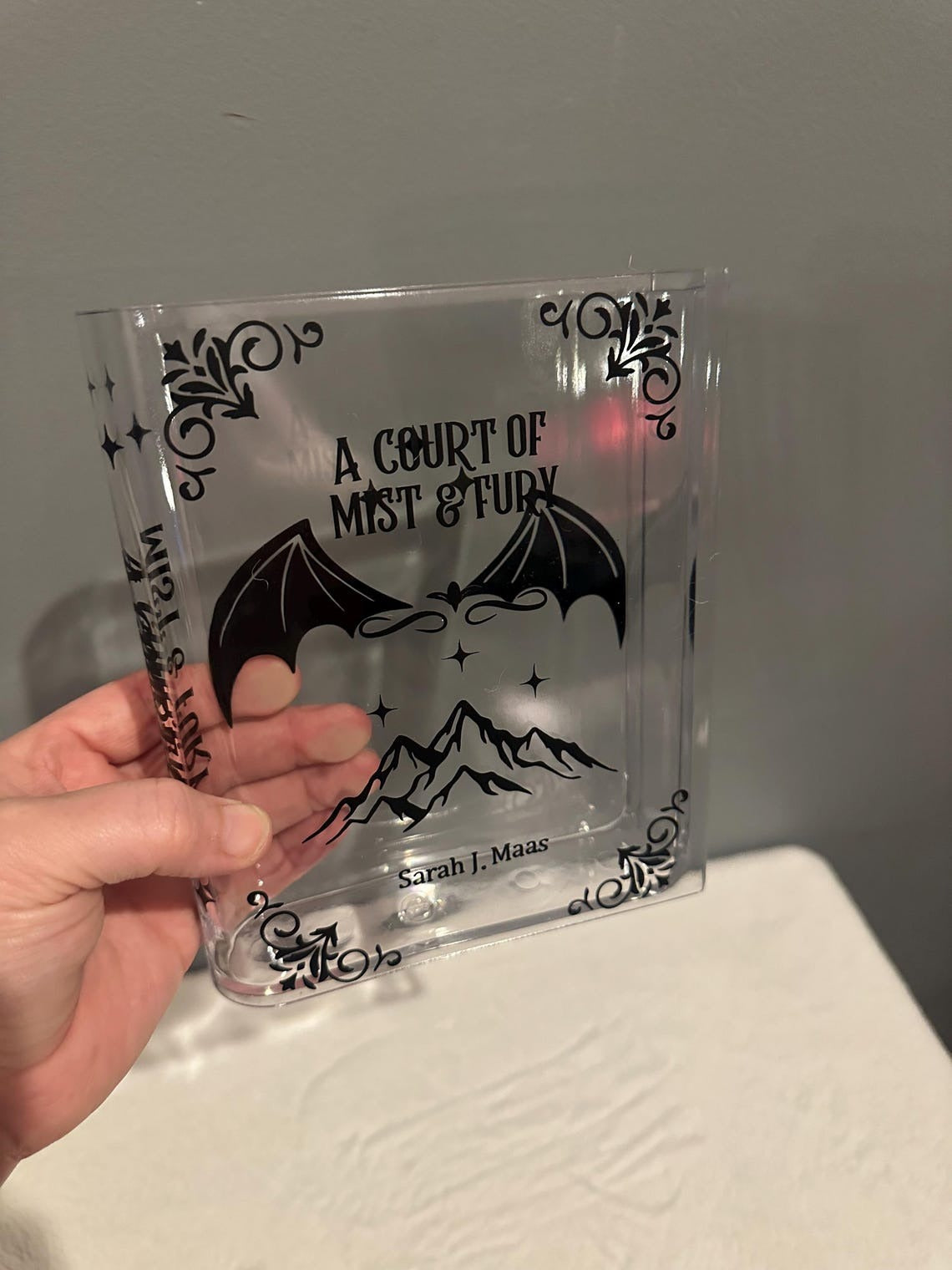 A Court of Mist and Fury Book Vase Acrylic Book Vase, Velaris Acrylic Flower Vase, Book Lover Gift, Gifts For Book Lover, VLRBV10