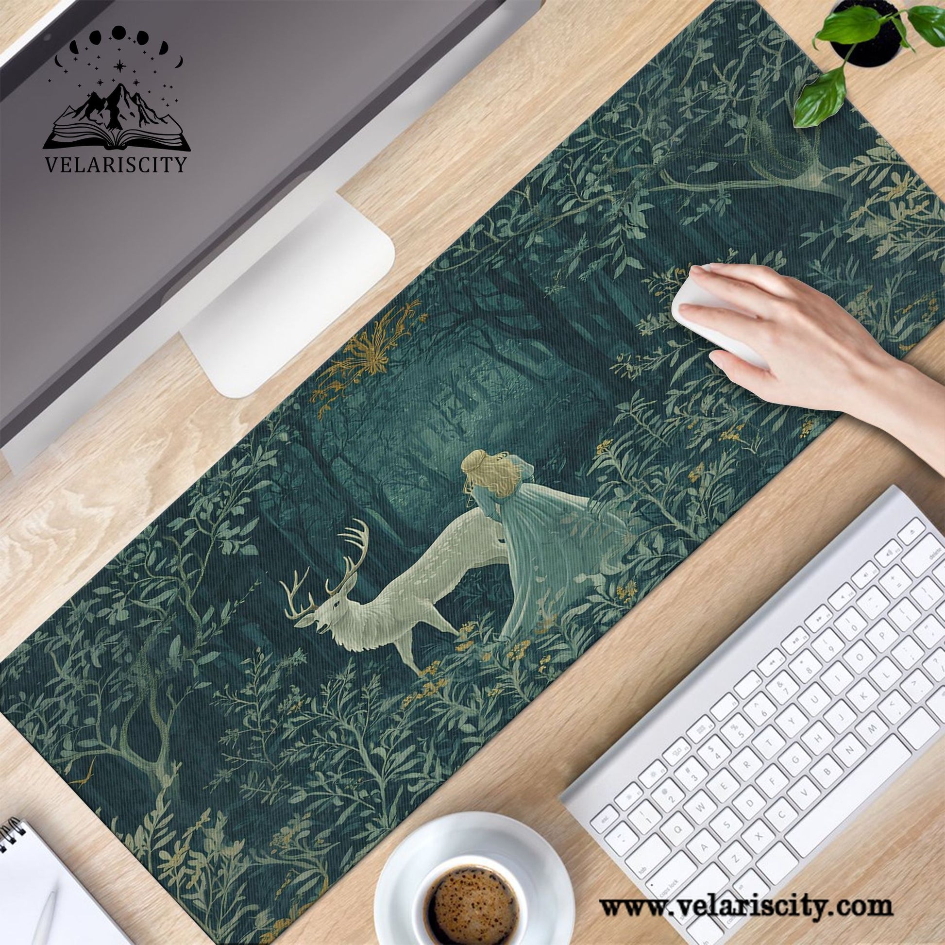 Throne of Glass Desk Mat, Aelin and the Stag of Terrasen, Sarah J Maas Fantasy Book Desk Pad DMVLR20