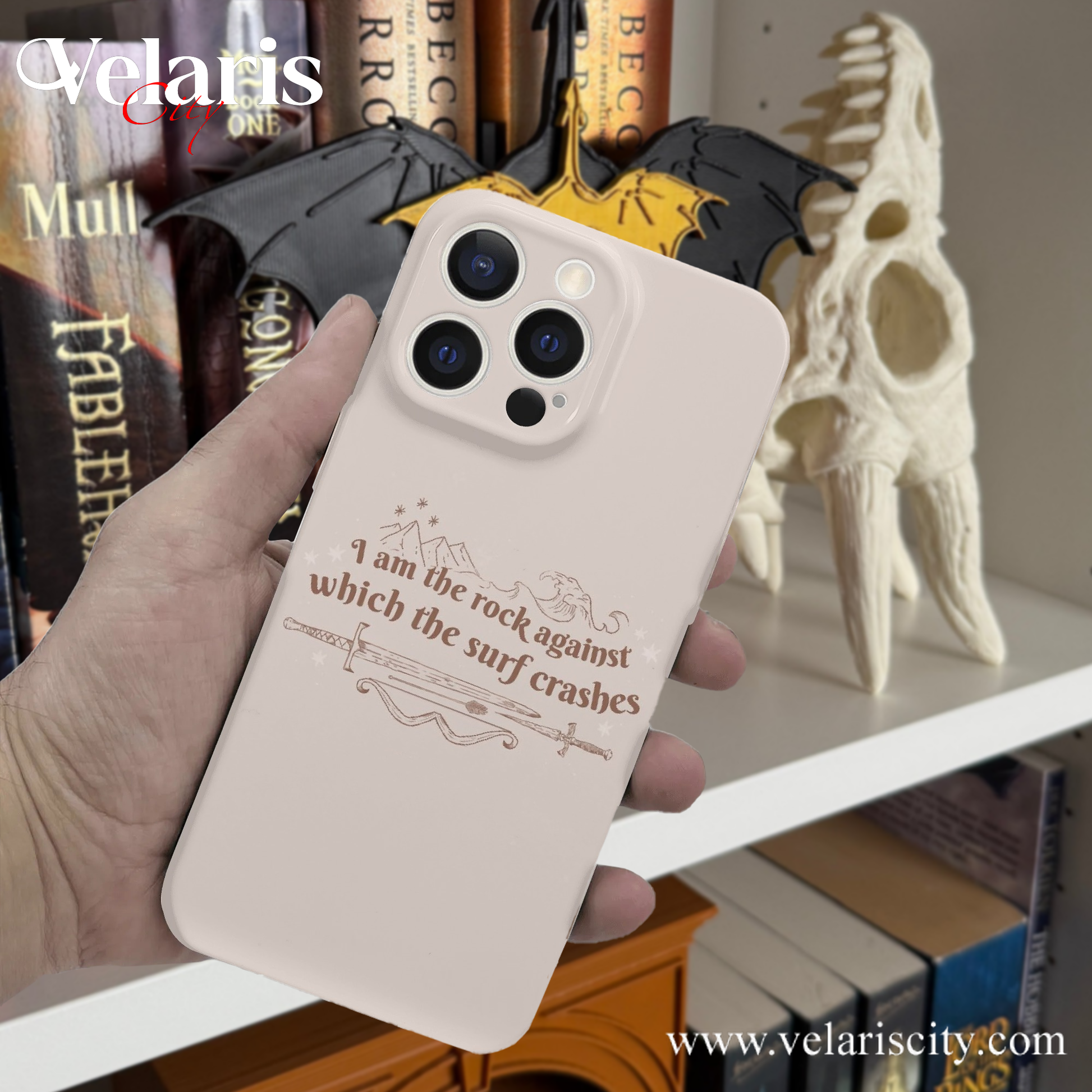 Throne of Glass Inspirational Quote Phone Case - ‘I am the rock against which the surf crashes’ Design, Throne Of Glass Phonecase, Fantasy Book Lover iPhone Cover PCVLR12