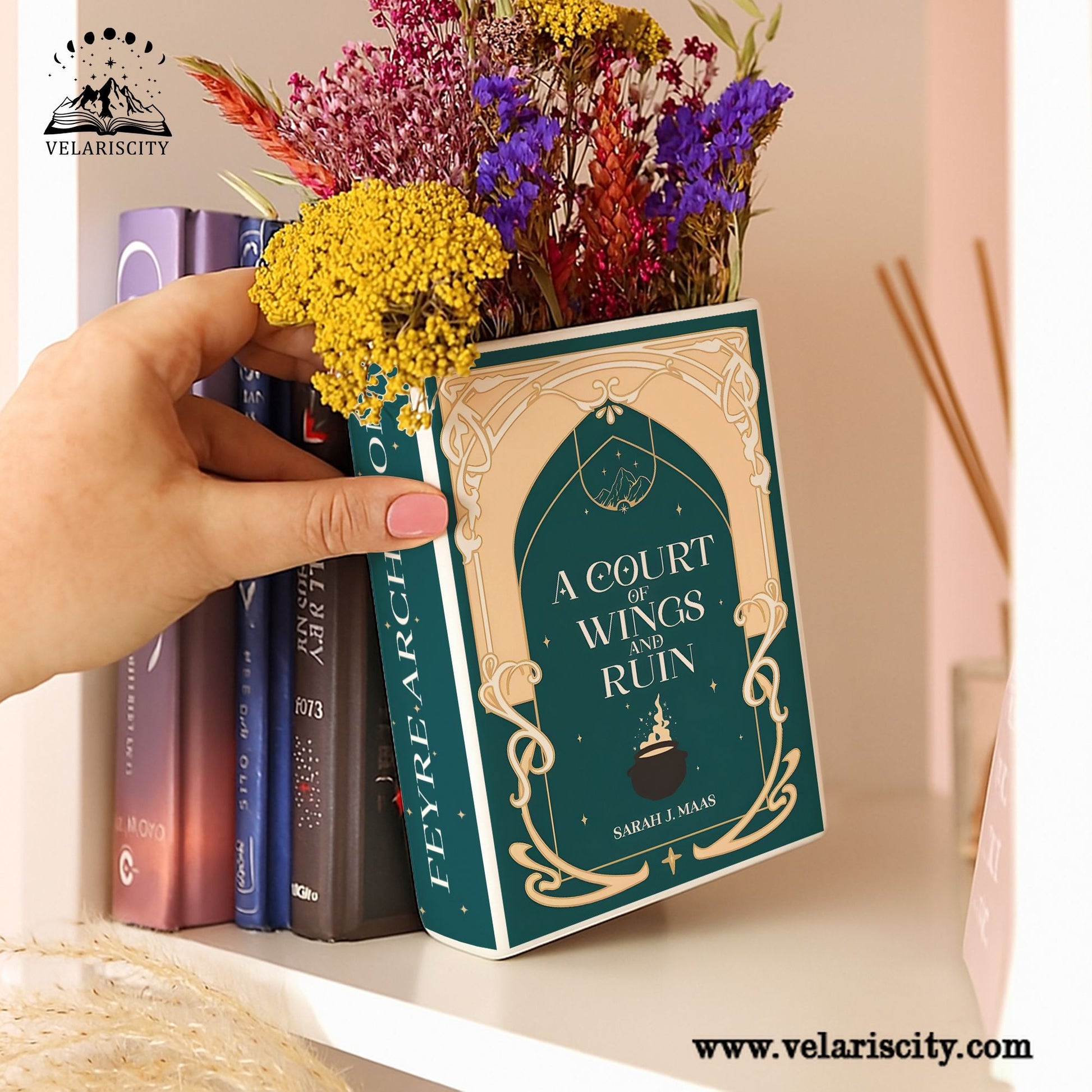 A Court of Wings and Ruin Ceramic Book Vase, Fantasy Romance Decor, Night Court Mountain Aesthetic Gift for ACOTAR Book Lovers CVVRL13