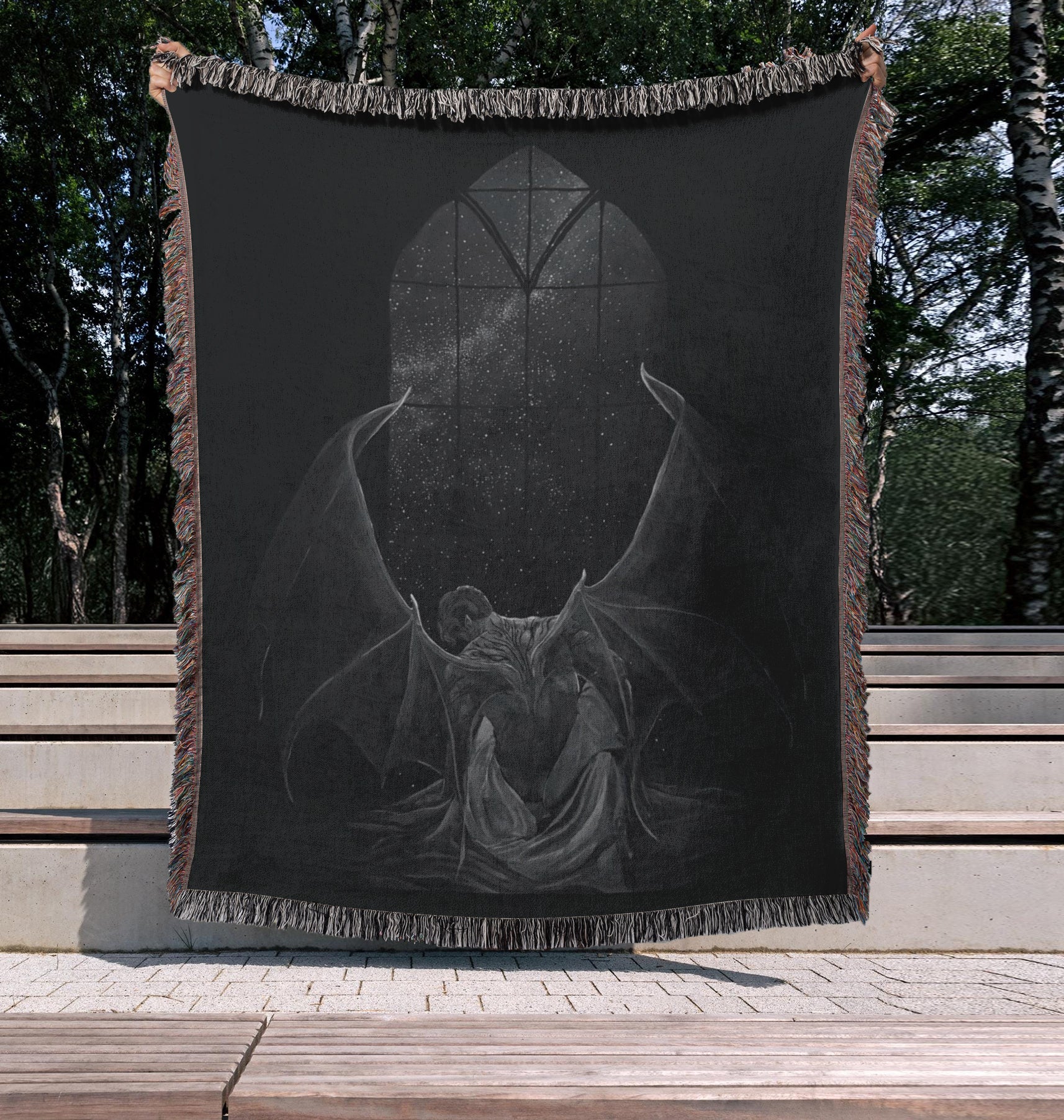 Rysand Woven Blanket, ACOTAR Inspired Cozy Throw, Fantasy Art Decor for Fans, Black and White Dragon Wing Design, Gift for Book Lovers BKVLR16