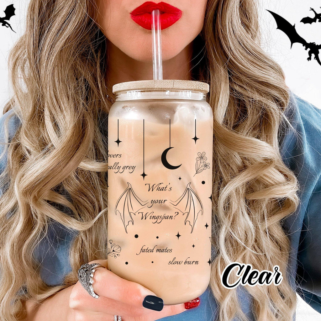 ACOTAR & Fourth Wing Inspired Glass Cans – Bookish Clear Tumblers with Bamboo Lids and Fantasy Quotes GLVLR22