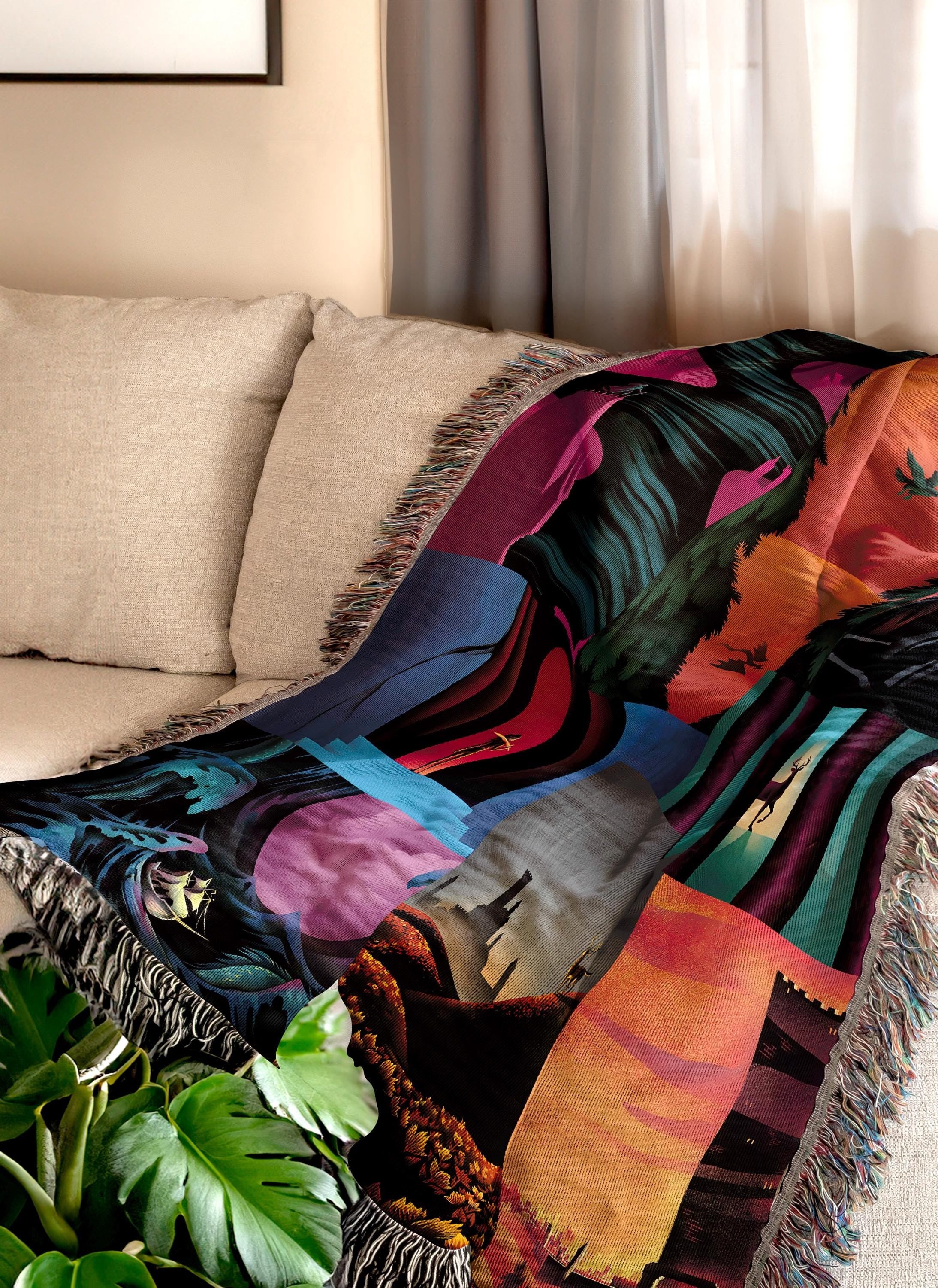 TOG Woven Throw Blanket, Kingdom of Ash, Dark Academia & Booktok dragon Tapestry, Literary Fandom Gift Fireheart Blanket BKVLR01