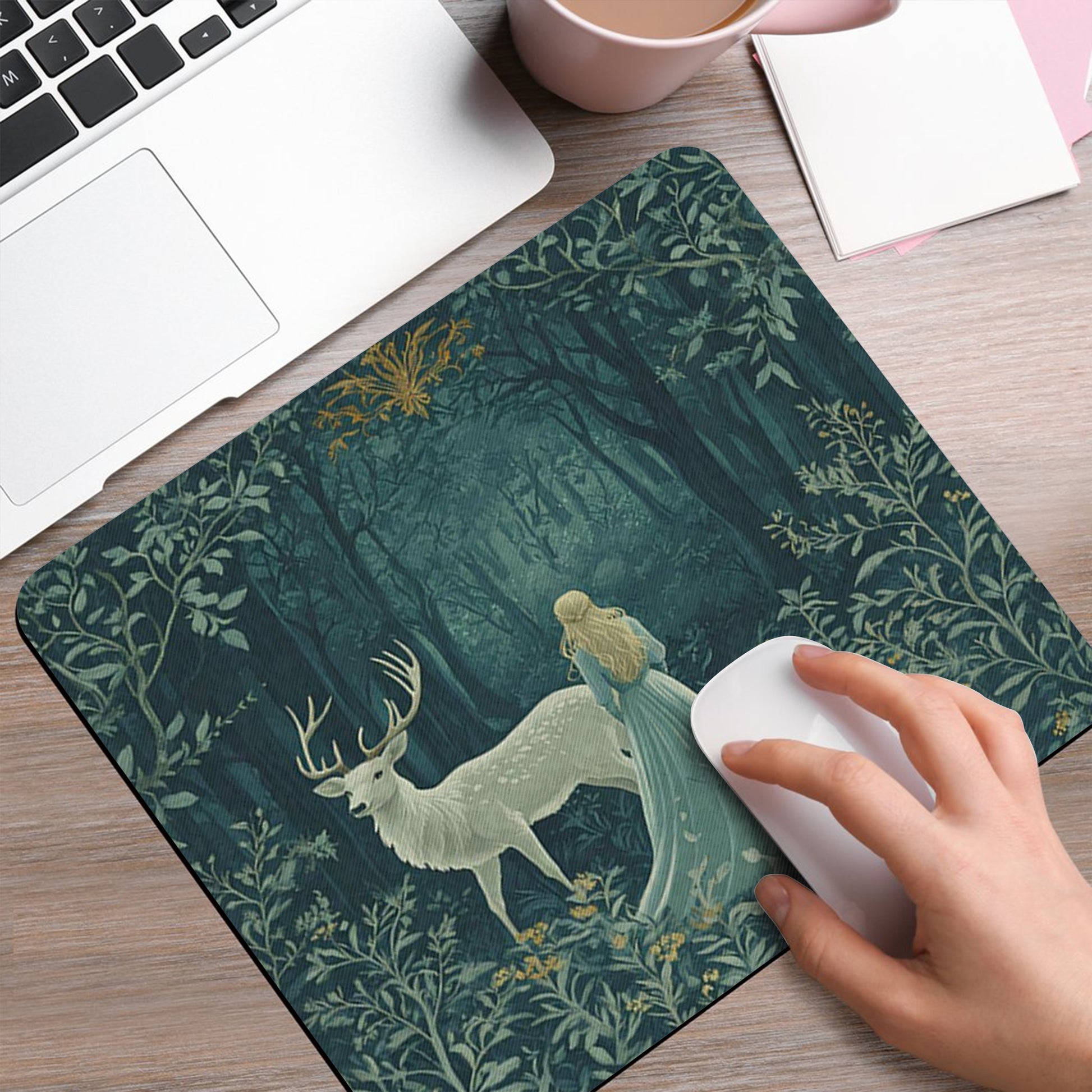 Throne of Glass Desk Mat, Aelin and the Stag of Terrasen, Sarah J Maas Fantasy Book Desk Pad DMVLR20