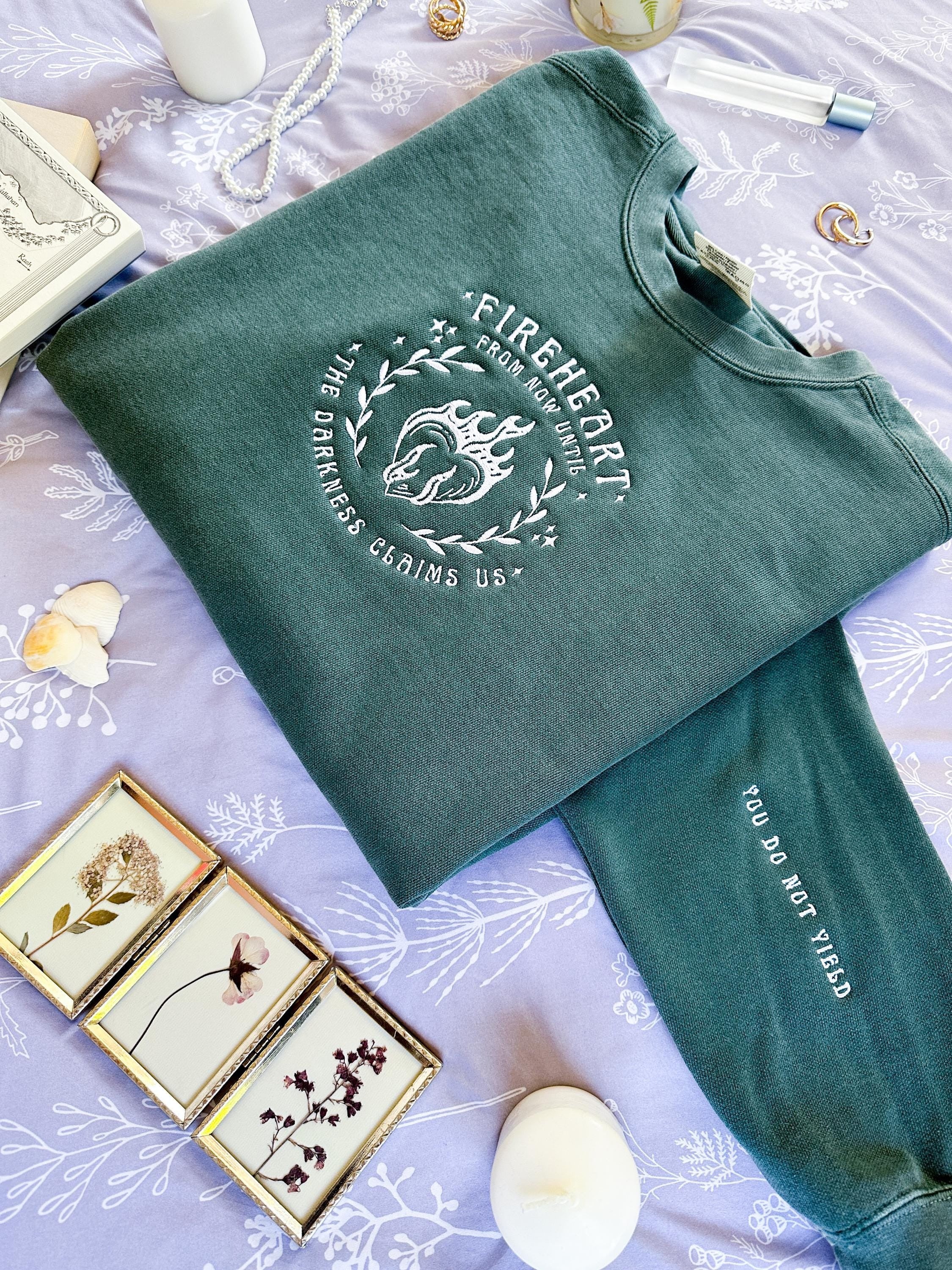Fireheart Embroidered  Sweatshirt Throne Of Glass Merch Acotar Sweatshirt Velaris Sweatshirt Acotar Shirt Sjm Merch Maas VEMB35