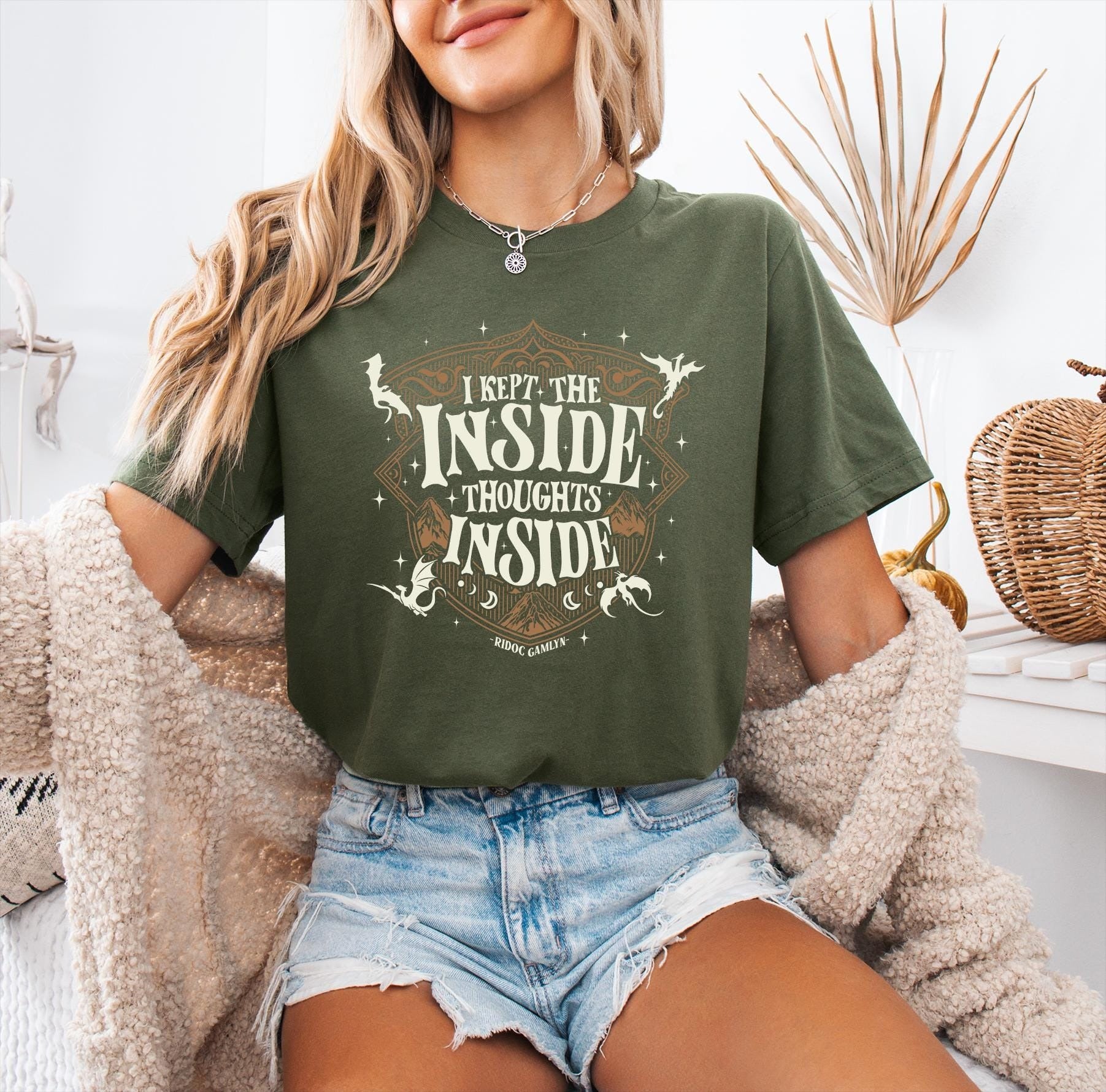 Comfort Colors Ridoc Quest Squad T-Shirt, I Kept The Inside Thoughts Inside Shirt, Onyx Storm Fourth Wing Shirt For Fans, Bookish Gift, Gift for Her CFVLR28