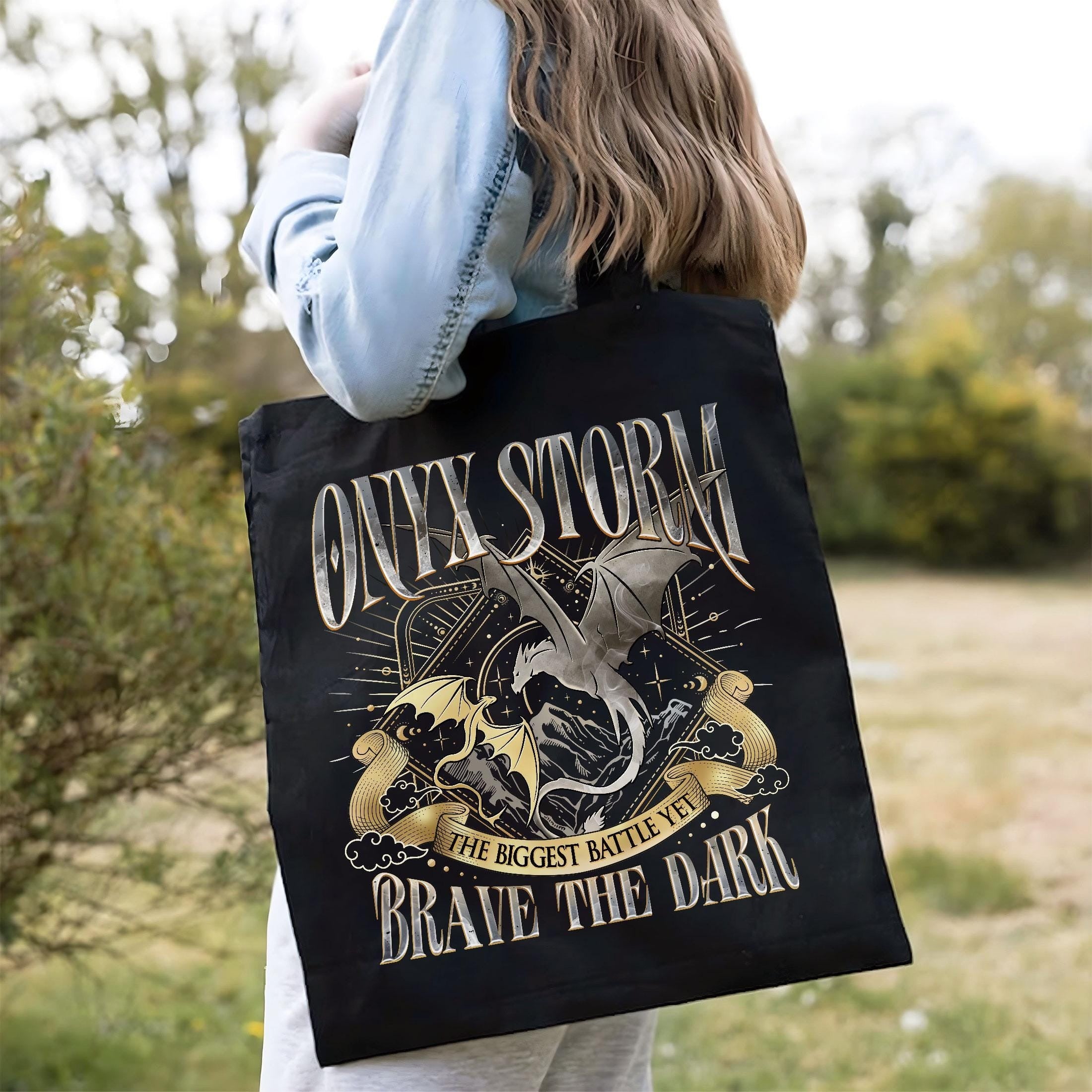 Onyx Storm Brave The Dark Canvas Tote, Fourth Wing Series Bookish Bag, Violet Sorrengail Dragon Rider Tote, Gift For Readers TBVLR19