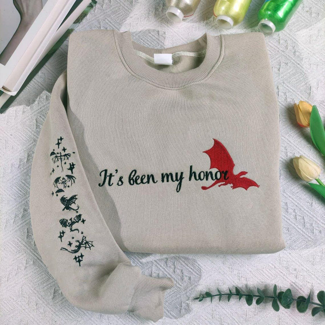 Embroidered It’s Been My Honor Sweatshirt, Fourth Wing Onyx Storm, The Empyrean Sweatshirt, VEMB18