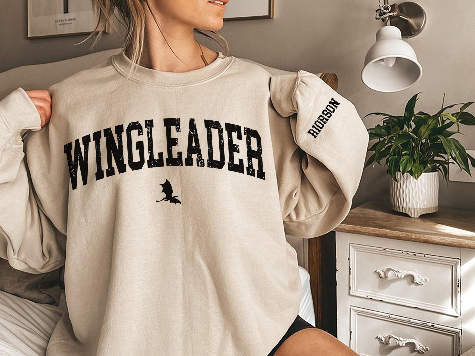 Comfort Colors Xaden Riorson Wingleader sweatshirt, Bookish Sweatshirt, Violent Little Thing Sweatshirt, Xaden Riorson Sweatshirt, Gift For Readers CFVLR31