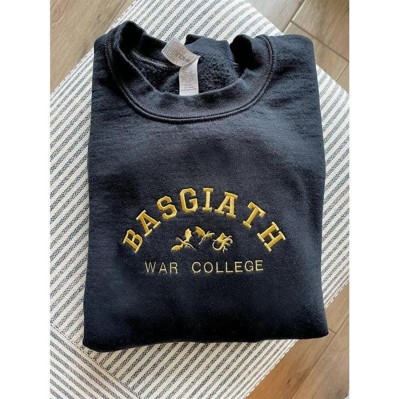 Basgiath War College EMBROIDERED Sweatshirt, Fourth Wing Sweatshirt, Bookish Sweatshirt, Dragon Rider, Fourth Wing Shirt, Violet Sorrengail VEMB37