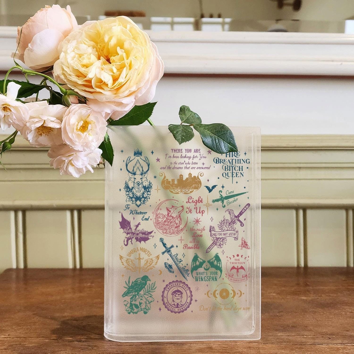 Throne of Glass Inspired Book Shaped Vase, Fantasy Acrylic Vase, Sarah J Maas Shelf Decor, Acrylic Book Vase, Romantasy Reader Shelf VLRBV27