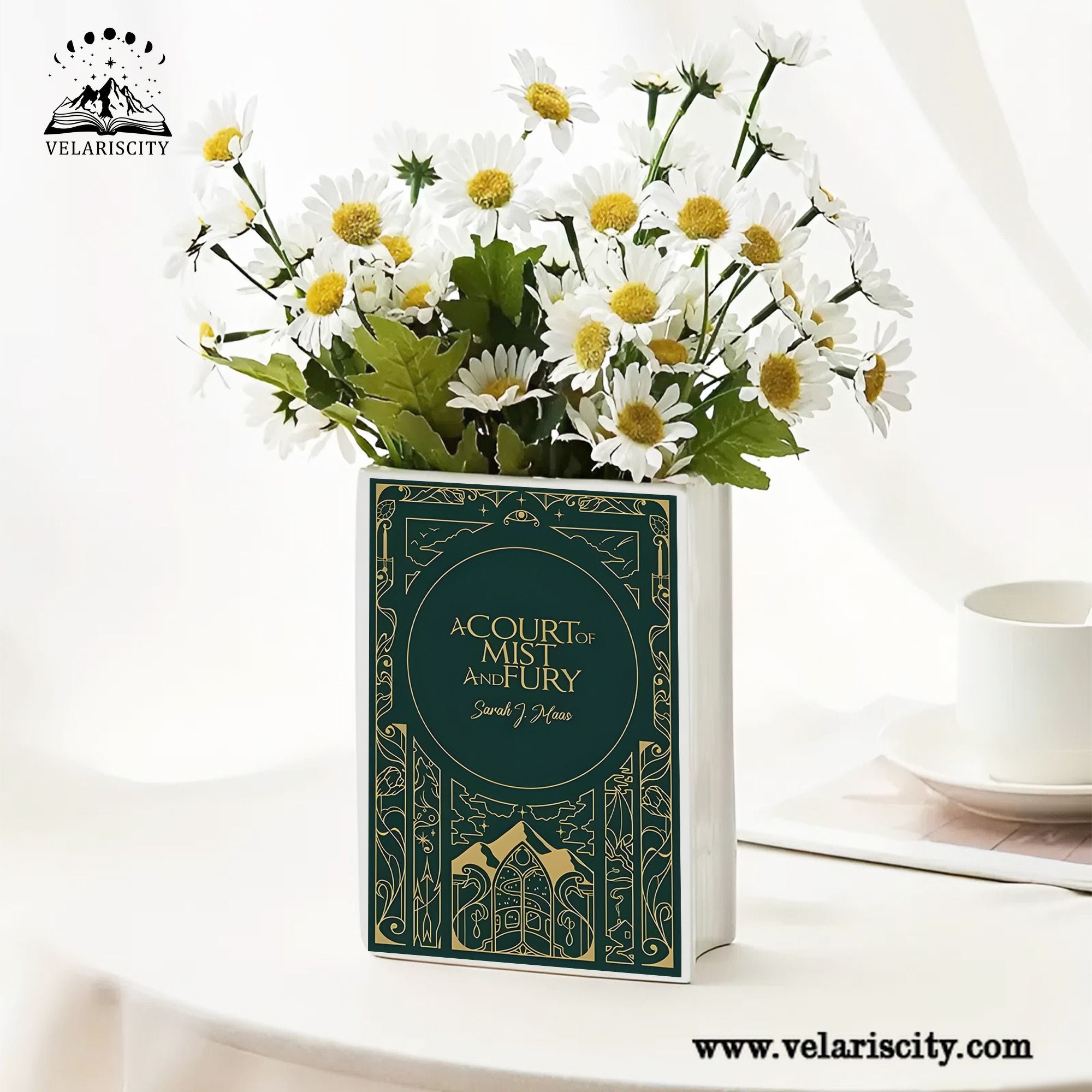 A Court of Mist And Fury Ceramic Book Vase, Ceramic Fantasy Vase for Book Lovers, Book Gift For Fan CVVRL29