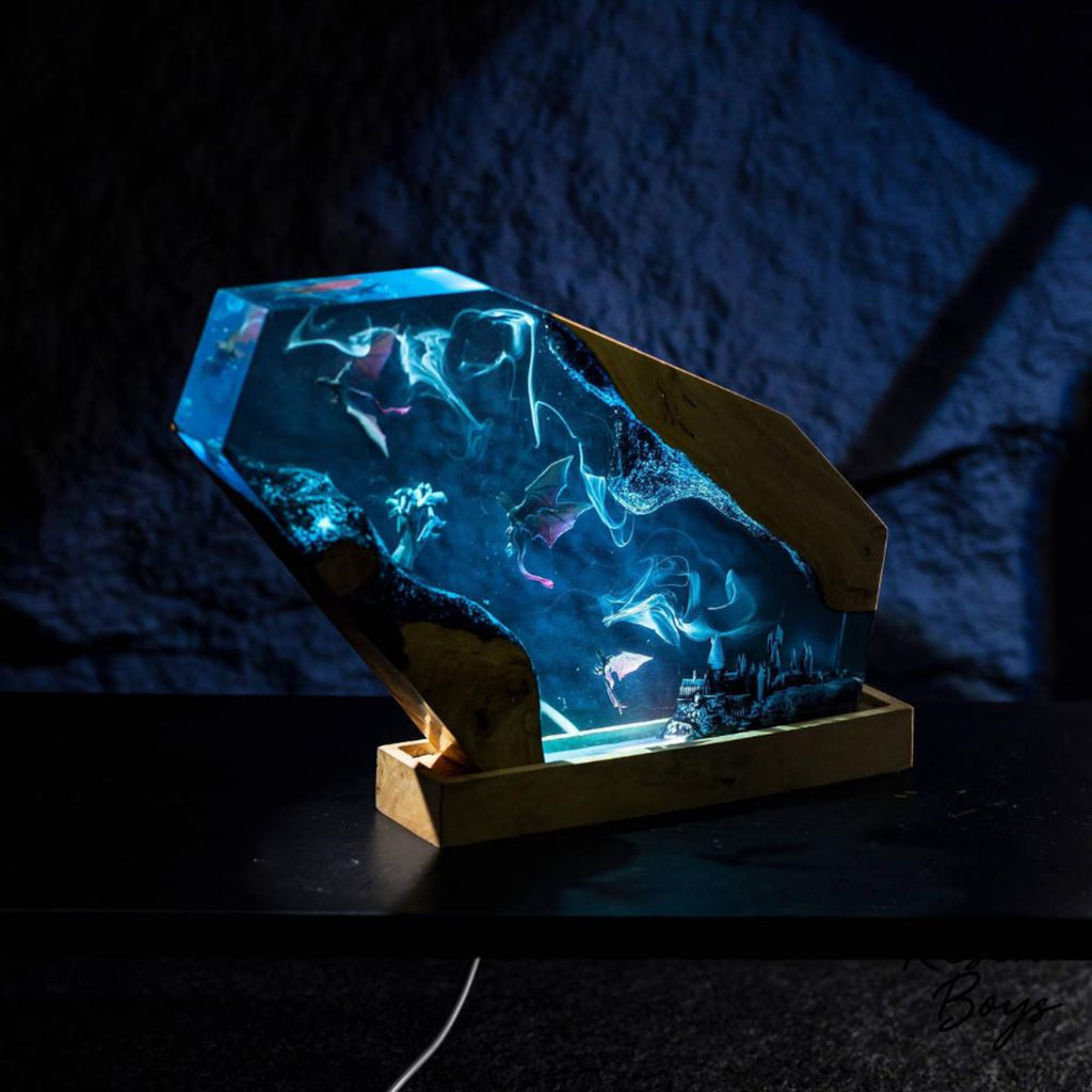 Dragon Resin Lamp, Fantasy Night Light, Epoxy Resin Dragon Lamp, Magical World Lamp, LED Resin Art Light, Wood Base Lamp, Fantasy Decor Gift.. ERNLVLA08