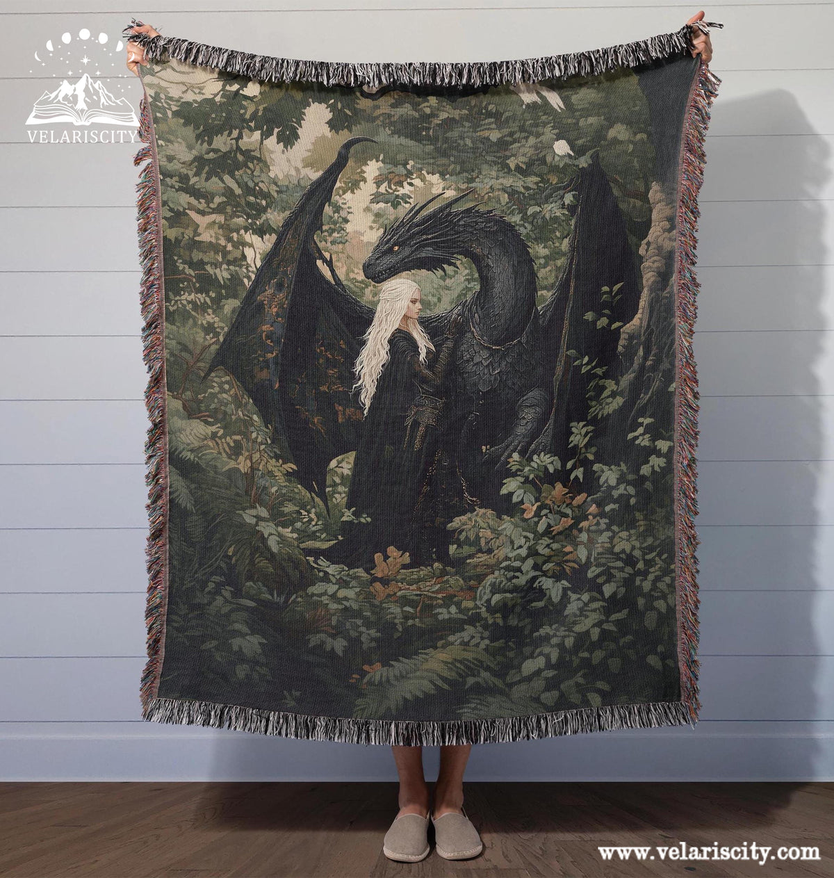 Throne of Glass Inspired Woven Blanket, Manon & Abraxos Tapestry Throw, TOG Fandom Gift, Cozy Booktok Decor for Book Lovers BKVLR02