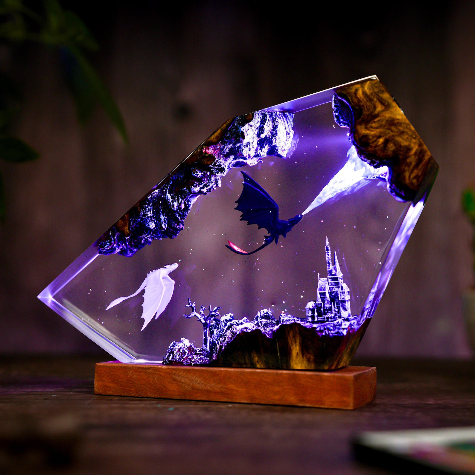 Handmade Fury dragon couple lamp, Fangless dragon Epoxy Resin Lamp, HTTYD Gift, Unique Gift, resin art, Housewarming Gifts Bedroom lamp. ERNLVLA01