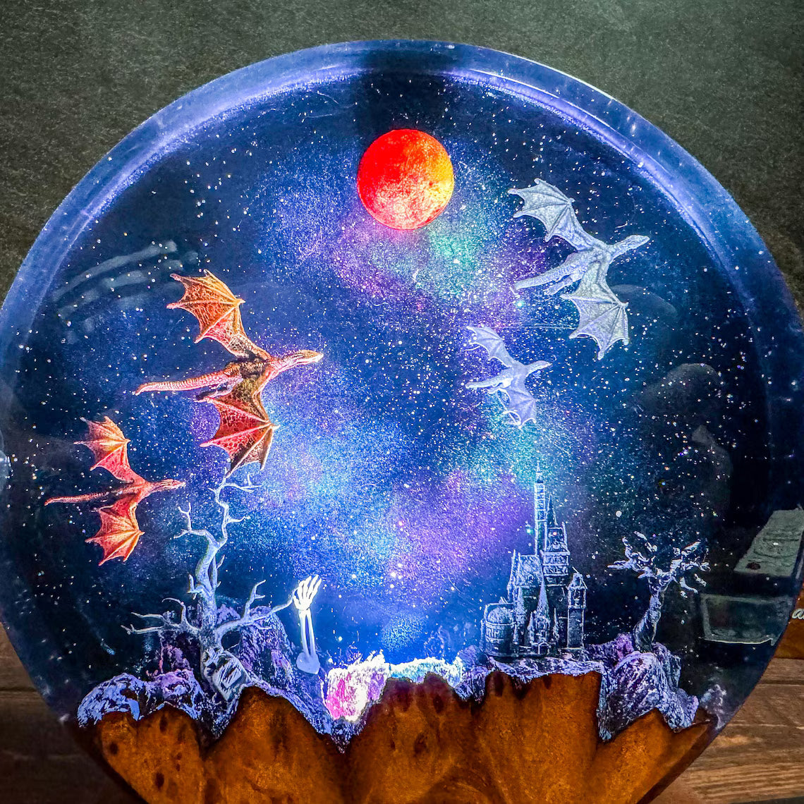 Dragon Moon Night Light – Handmade Resin Lamp with Castle Scene – Fantasy LED Decor Gift. ERNLVLA24
