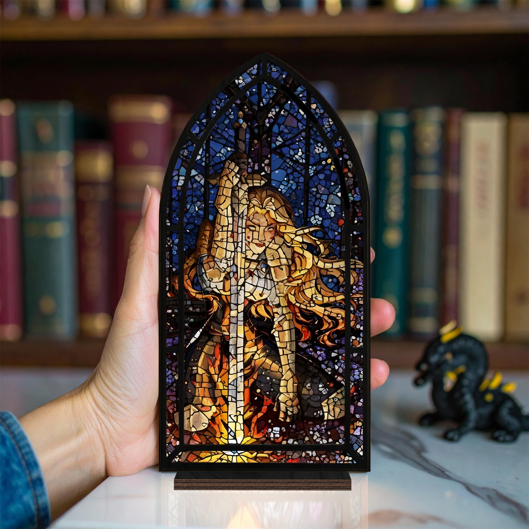 Aelin Throne of Glass Book Nook, Fantasy Bookshelf Insert Decor Gift, Bookish Gift, Fantasy Collectible BNVLR05