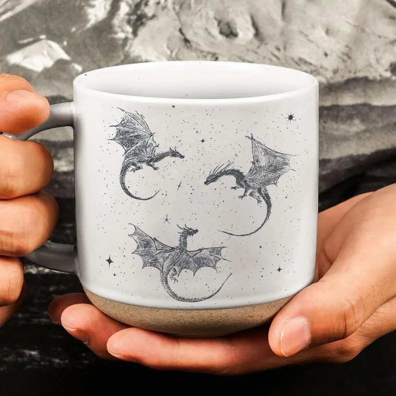 Fourth Wing Pottery Mug, Basgiath War College Mug, Fourth Wing Inspired, Fantasy Reader Gifts, Romantasy Reader Mug, Bookish Dragon Mug PMVLR06