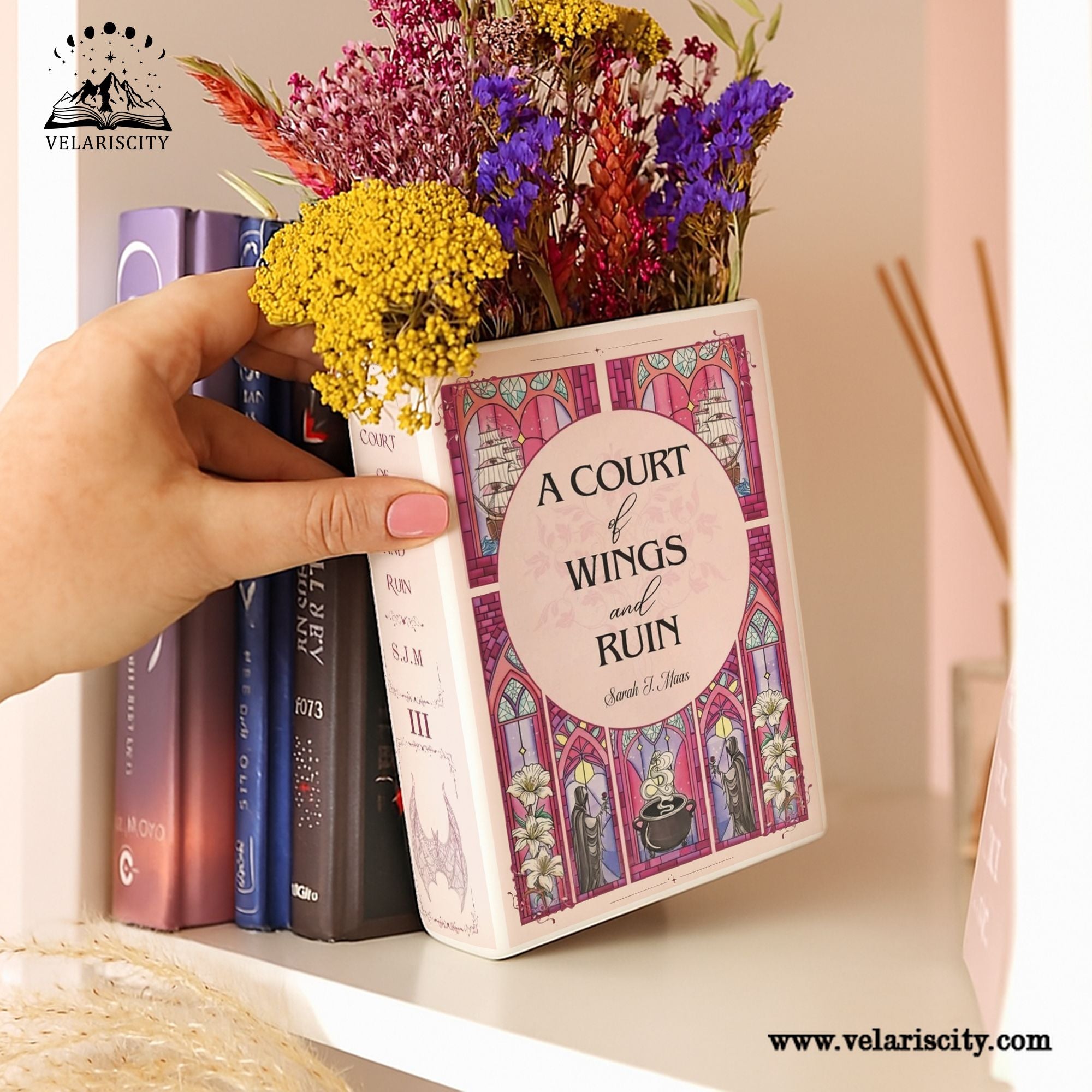 A Court of Wings and Ruin Book Vase, Ceramic Fantasy Vase, ACOTAR Book Decor, Book Lover Gift, Bookish Shelf Aesthetic CVVLR36