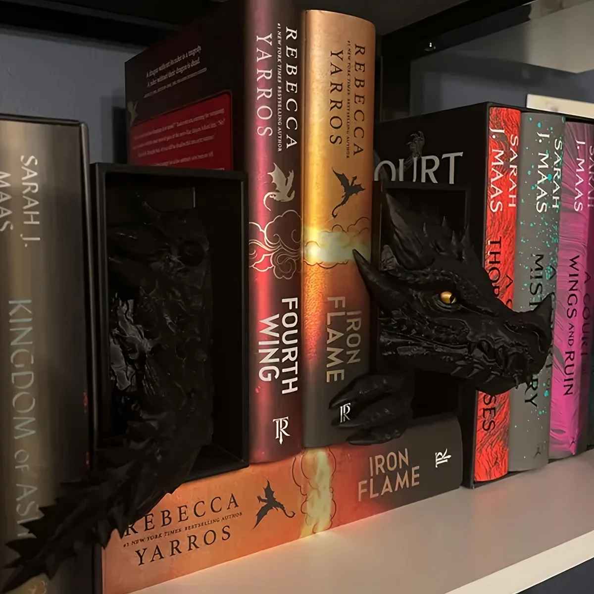 Black Dragon Head and Tail Book Nook & DnD DM Screen, 2 in 1 Fantasy Set Fourthwing Onyxstorm Decor Gift
