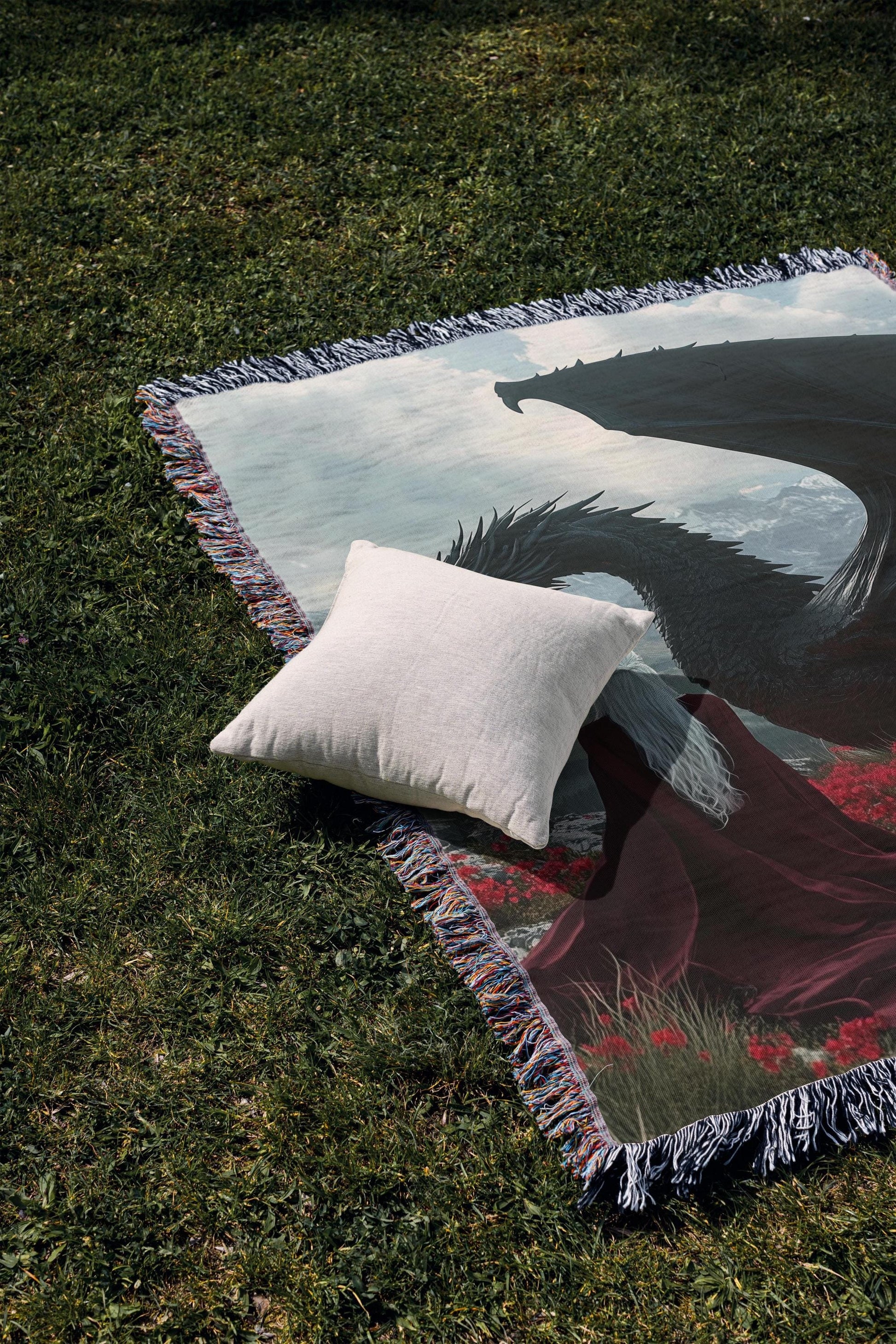 Throne of Glass Woven Blanket, Aelin Rowan Dorian Manon & Abraxos Fantasy Book Decor, Gift for TOG Fans and Cozy Bookish Reading Vibes BKVLR05