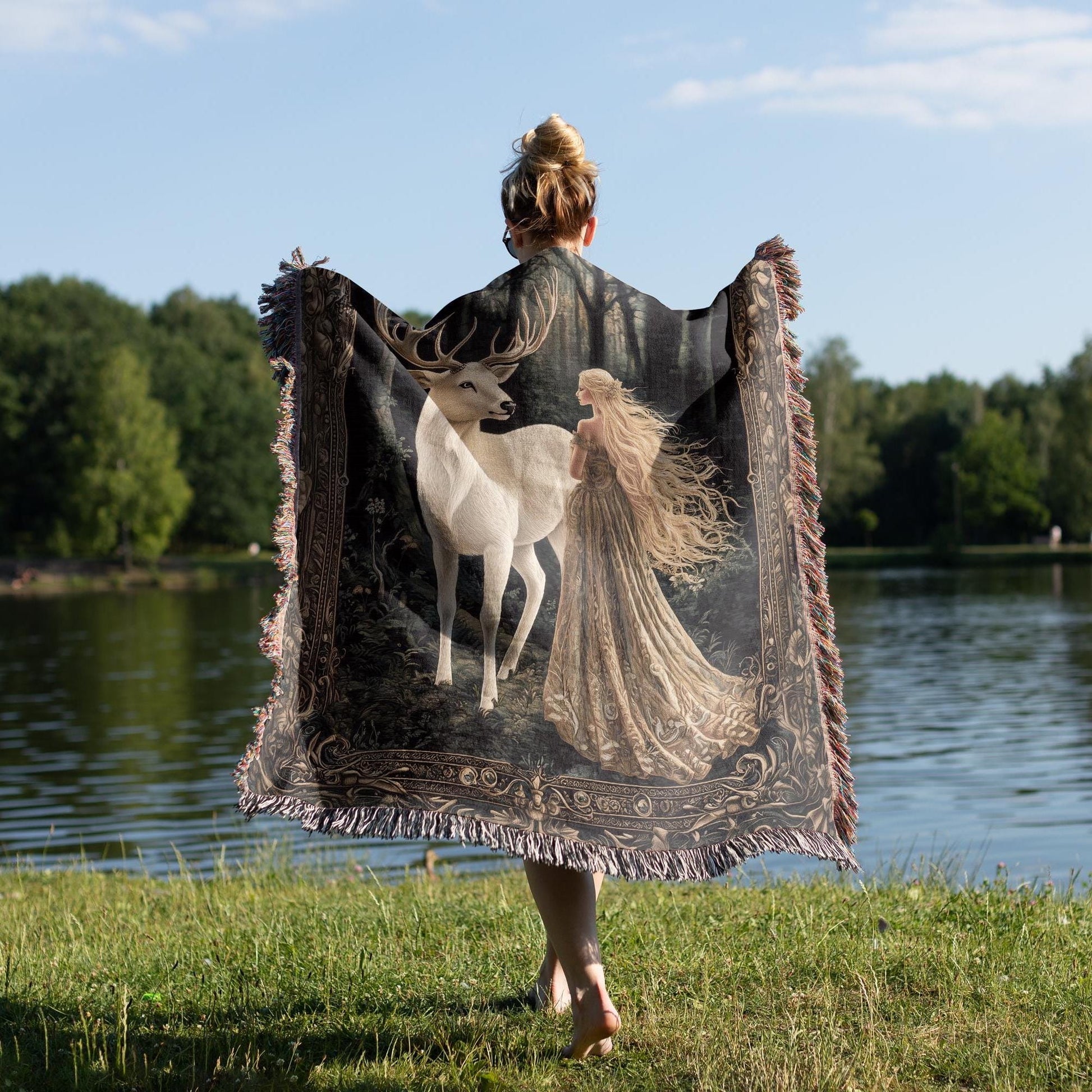 Throne of Glass Inspired Woven Blanket, Aelin and the White Stag Tapestry Throw, Cozy Fandom Gift for Booktok & Book Lovers, TOG Fan Merch BKVLR31