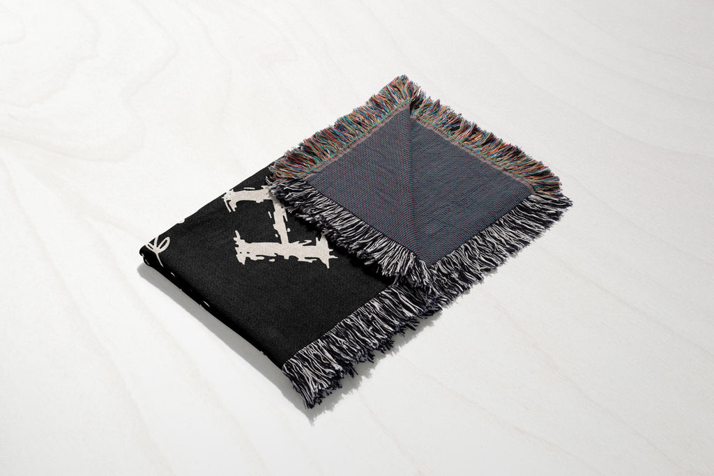 Fourth Wing Blanket, Soft Basgiath War College Throw, Perfect Bookish Gift for Readers, Comfy Reading Blanket BKVLR35