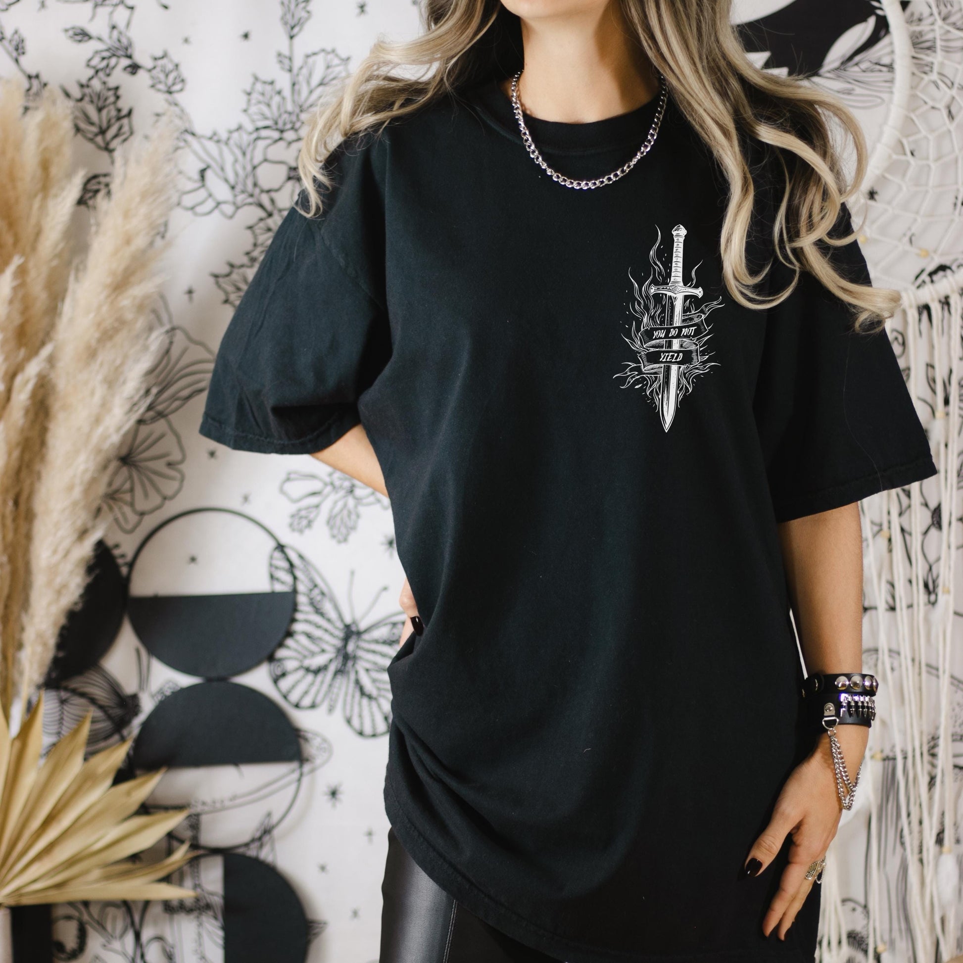 Throne of Glass Licensed Shirt, Sarah J Maas Merch, You do Not Yield Bookish Shirt, Fireheart Shirt, TOG Merch, Aelin Galathynius, SJM ShirtCFVLR90