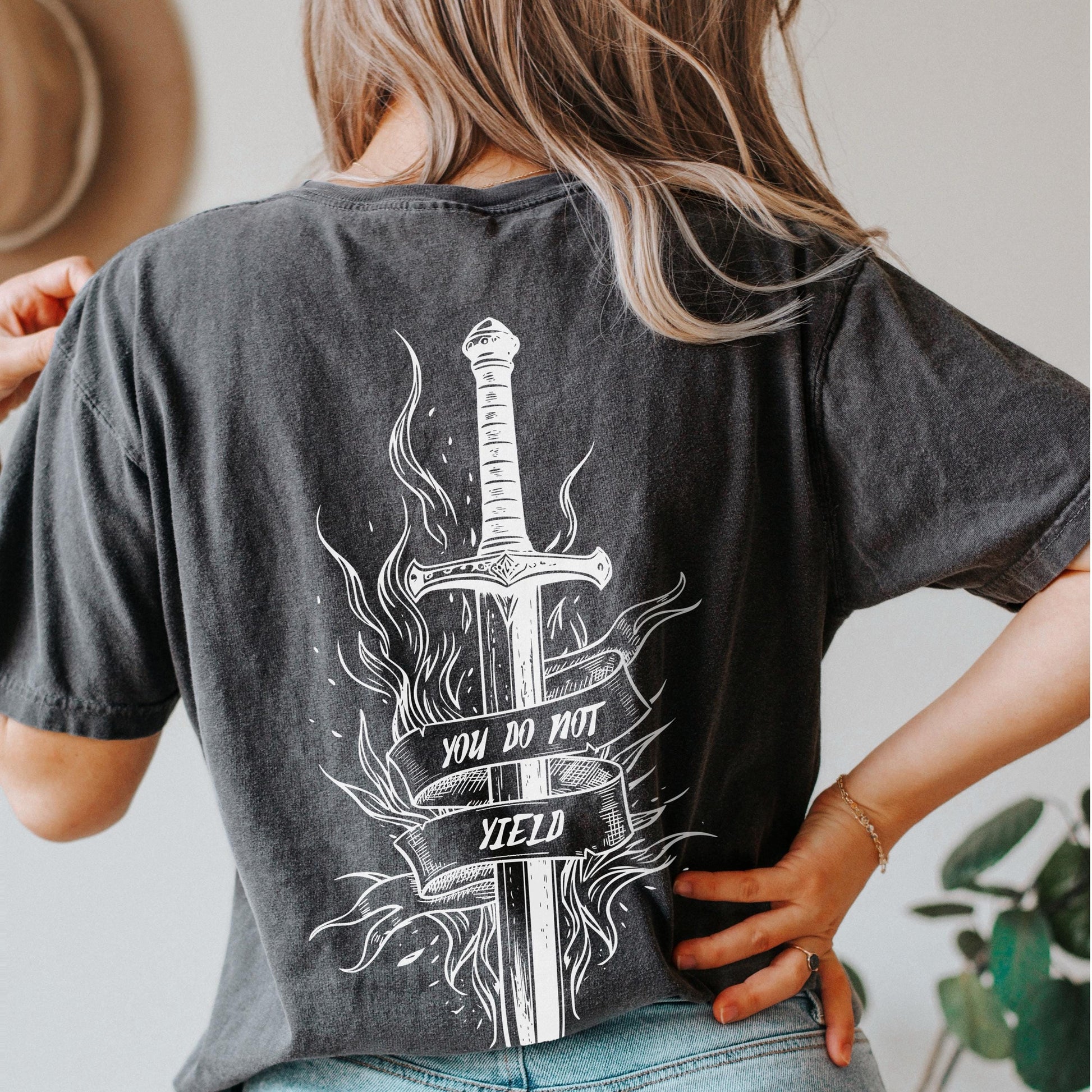 Throne of Glass Licensed Shirt, Sarah J Maas Merch, You do Not Yield Bookish Shirt, Fireheart Shirt, TOG Merch, Aelin Galathynius, SJM ShirtCFVLR90