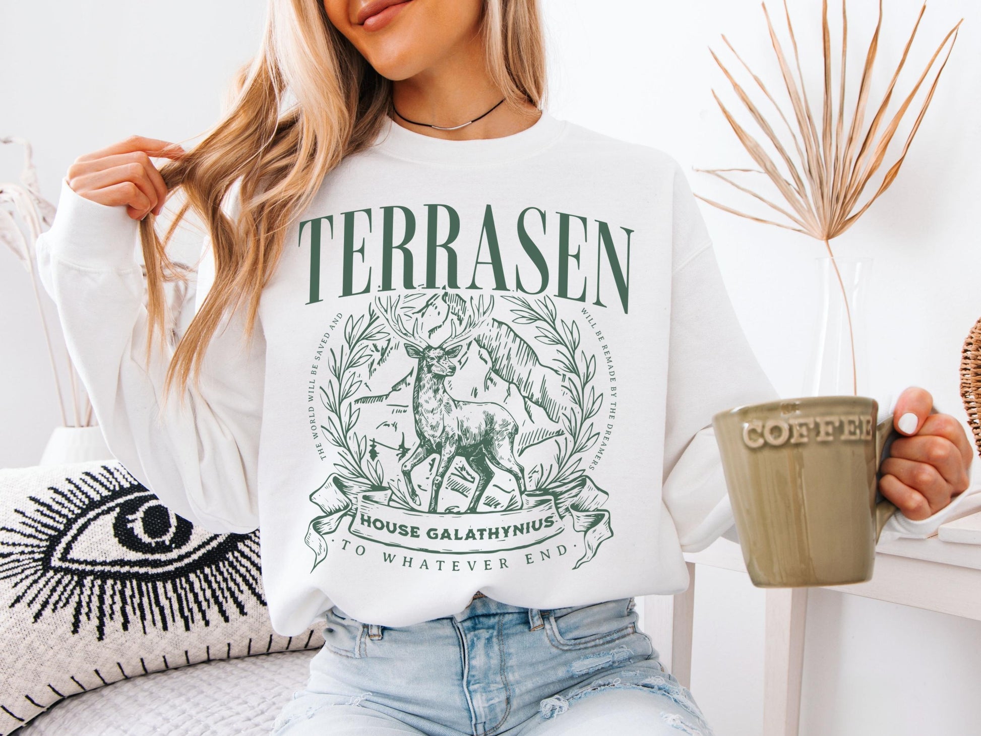 Terrasen Sweatshirt, Aelin Galathynius, Sarah J Maas, Throne of Glass Merch, SJM Merch, Bookish Gift, Romantasy Reader, Booktok, Bookstagram