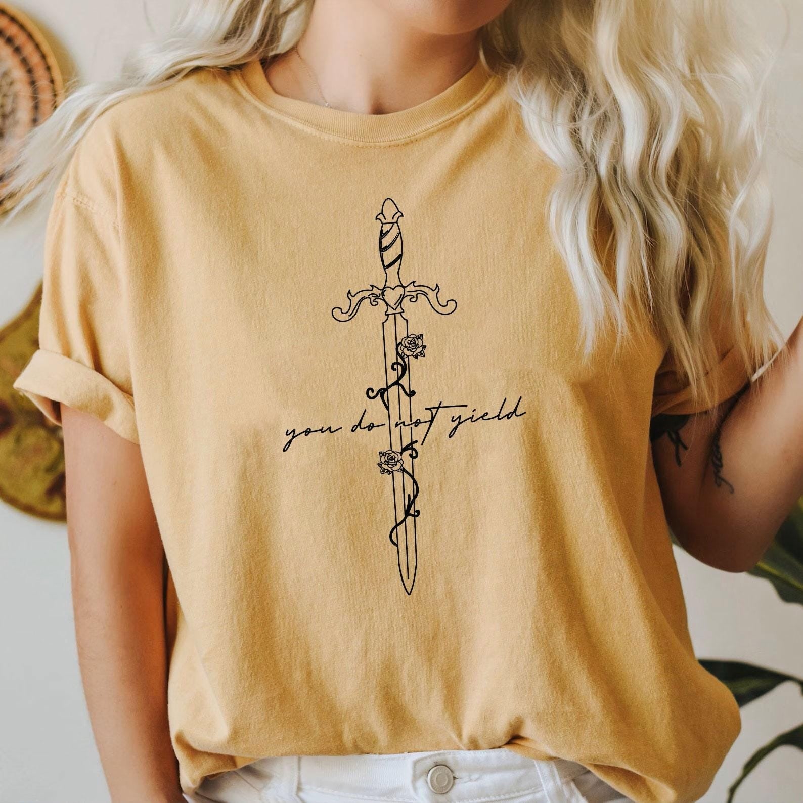 Throne of Glass Shirt, You Do Not Yield T-Shirt, Sarah J Maas Bookish Sweater, Fantasy Sword Graphic Top