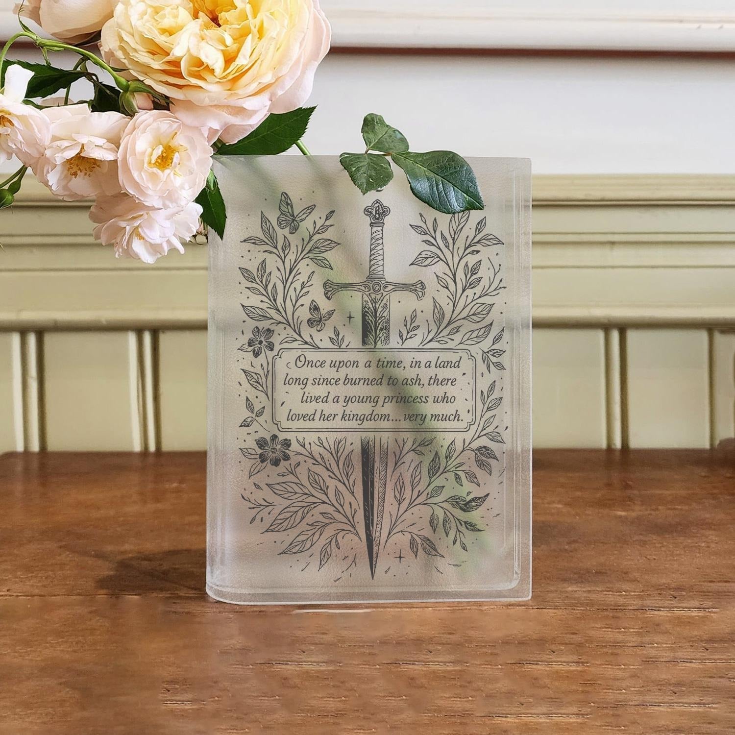 Throne of Glass Book Vase, Aelin Galathynius Quote Acrylic Vase, Once Upon a Time Fan Decor, ACOTAR Rhysand Bookish Vase, Book Lover Gift VLRBV33