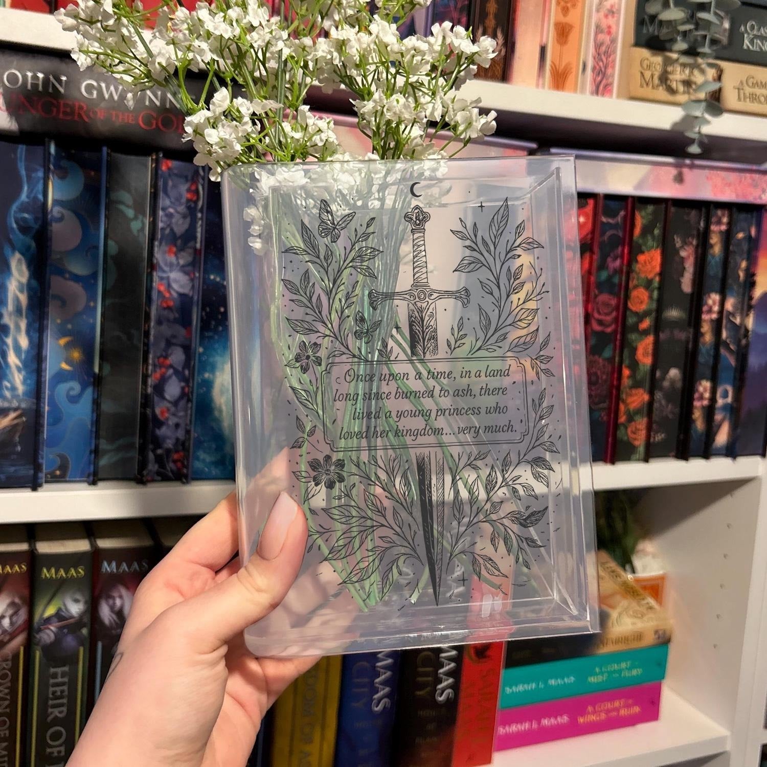 Throne of Glass Book Vase, Aelin Galathynius Quote Acrylic Vase, Once Upon a Time Fan Decor, ACOTAR Rhysand Bookish Vase, Book Lover Gift VLRBV33