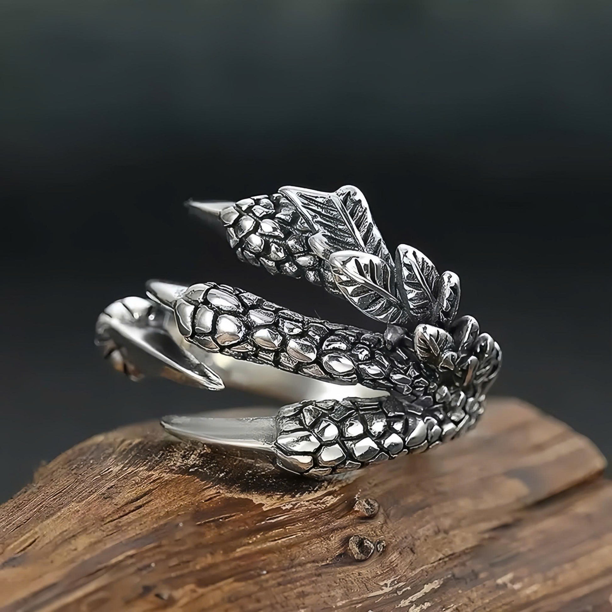 Fierce Protector Claw Ring – Adjustable Size, Symbol of Strength and Passion, Unisex Fantasy-Inspired Jewelr