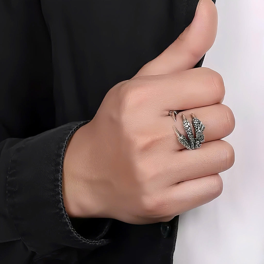 Fierce Protector Claw Ring – Adjustable Size, Symbol of Strength and Passion, Unisex Fantasy-Inspired Jewelr