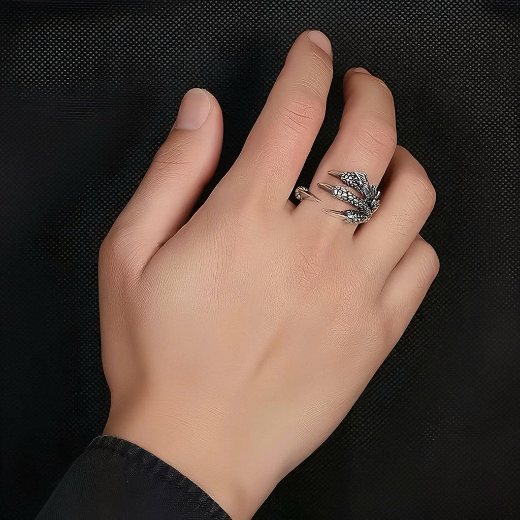 Fierce Protector Claw Ring – Adjustable Size, Symbol of Strength and Passion, Unisex Fantasy-Inspired Jewelr